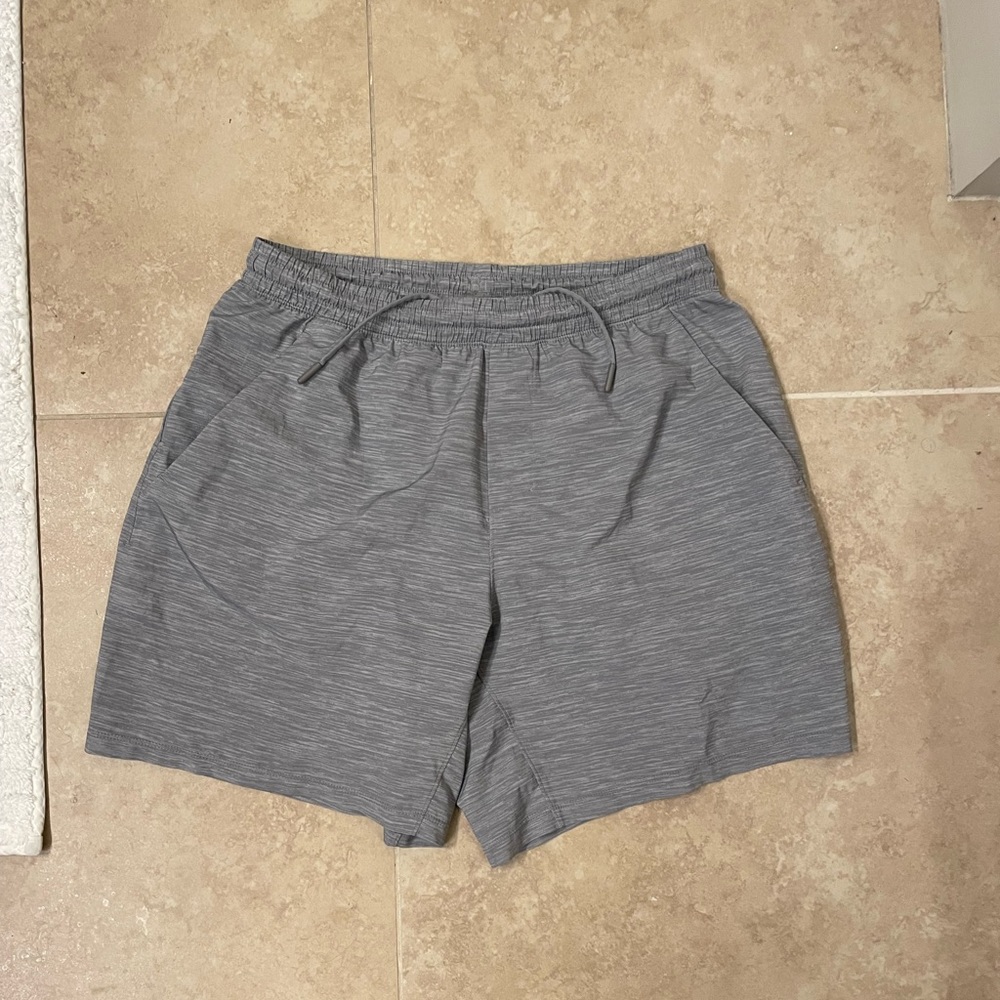 Linerless Lululemon Pacebreaker Shorts 7”